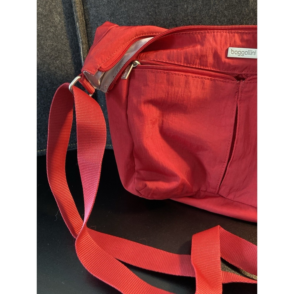 Baggallini Horizon Red Crossbody‎ Bag-Travel,Lightweight, Water-Resistant Nylon - Picture 4 of 16